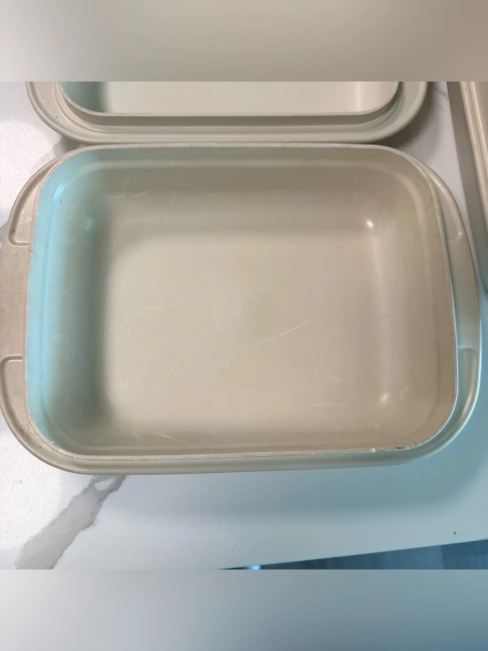 Tupperware dish see